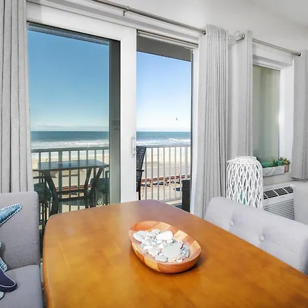 Direct Oceanfront Studio Suite! Hampton Exterior photo