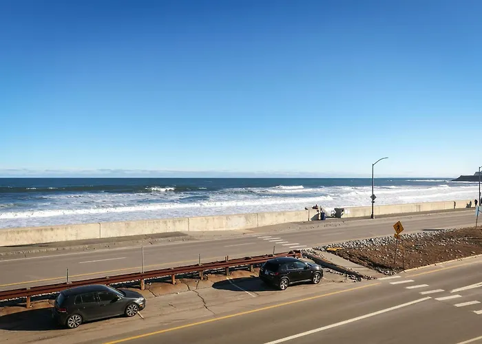 Direct Oceanfront Studio Suite!