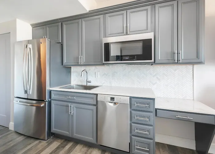 Direct Oceanfront Studio Suite!